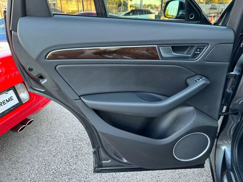 Used 2016 Audi Q5 2.0T Premium Plus w/ Technology Package image 24