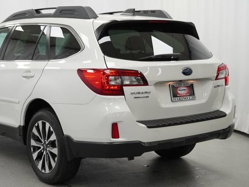 Used 2016 Subaru Outback 2.5i Limited AWD/4WD image 14