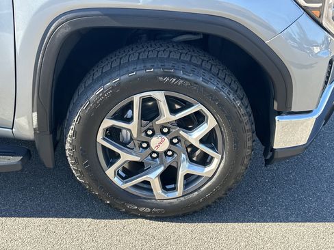 Used 2023 GMC Sierra 1500 SLT w/ SLT Premium Package image 13