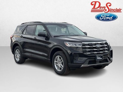 New 2026 Ford Explorer Active AWD/4WD image 4