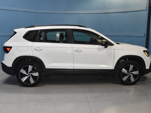 Used 2025 Volkswagen Taos S AWD/4WD image 17