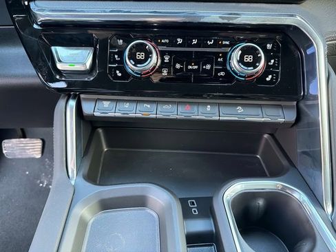 New 2026 GMC Sierra 2500 Denali w/ Denali Reserve Package image 23