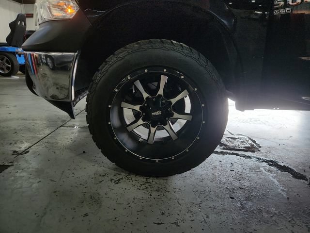 Used 2019 RAM 1500 Classic SLT w/ SLT Plus D←cor Group AWD/4WD image 27
