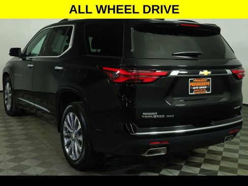 Used 2023 Chevrolet Traverse Premier image 6