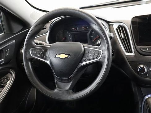 Used 2021 Chevrolet Malibu LT FWD image 15