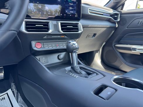 Used 2025 Ford Mustang GT Premium w/ California Special Package image 17