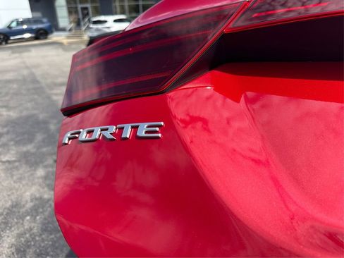 Certified 2023 Kia Forte LXS w/ LXS Technology Package FWD image 16