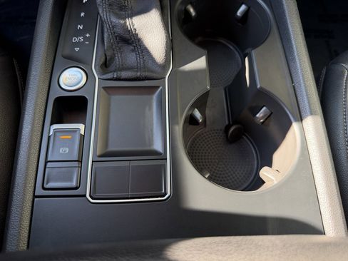 Used 2019 Volkswagen Atlas SE w/ Panoramic Sunroof Package image 23