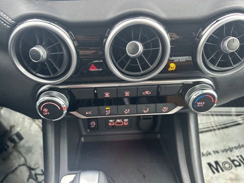 Certified 2025 Nissan Sentra SV w/ Lighting Package image 16