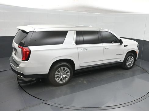 Used 2022 GMC Yukon XL Denali AWD/4WD image 40