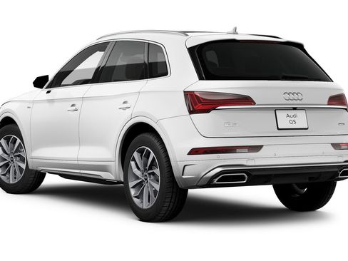 Certified 2024 Audi Q5 2.0T Premium Plus AWD/4WD image 2