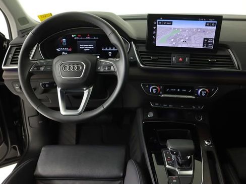 Certified 2025 Audi Q5 2.0T Premium Plus w/ Premium Plus Package image 21