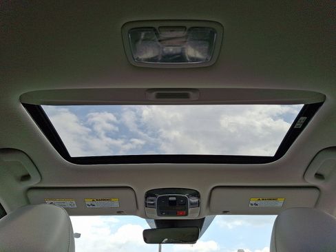 Used 2025 Hyundai Tucson SEL image 14