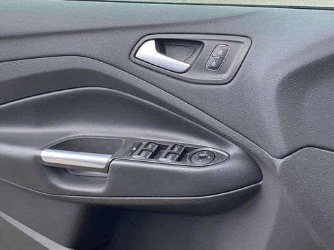 Used 2019 Ford Escape SEL image 20