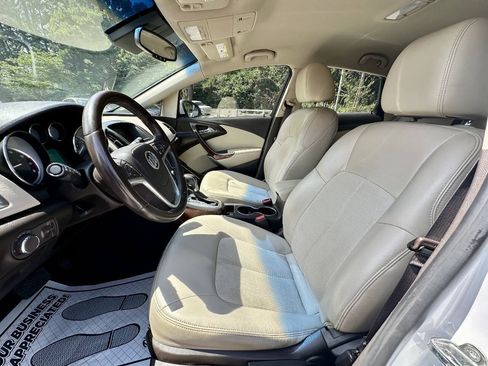 Used 2016 Buick Verano FWD image 10
