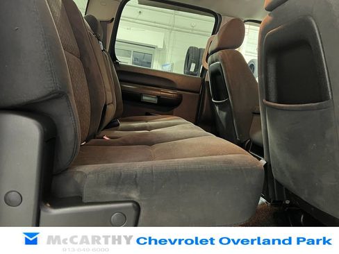 Used 2007 Chevrolet Silverado 1500 LT w/ 1LT Convenience Package AWD/4WD image 25