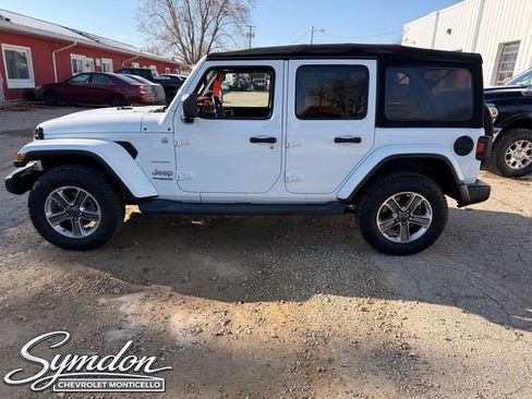 Used 2020 Jeep Wrangler Unlimited Sahara AWD/4WD image 6
