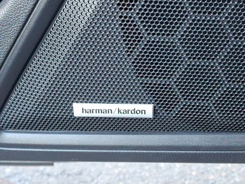 Used 2021 Subaru Outback Limited image 28