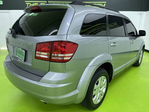 Used 2020 Dodge Journey SE image 10
