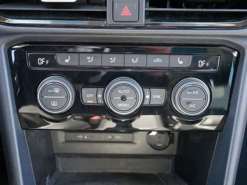 Certified 2023 Volkswagen Taos SEL image 32