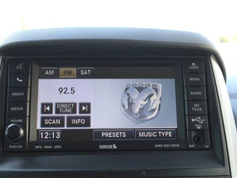 Used 2010 Dodge Grand Caravan SXT w/ Entertainment Group 2 image 13