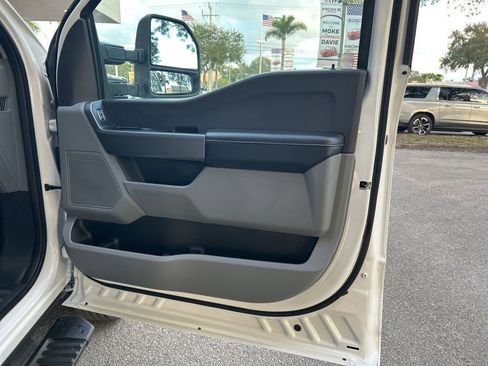 Used 2025 Ford F350 XLT image 26