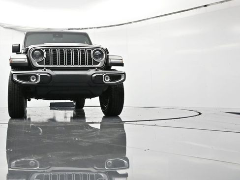 New 2025 Jeep Wrangler Unlimited Sahara w/ Technology Group image 42