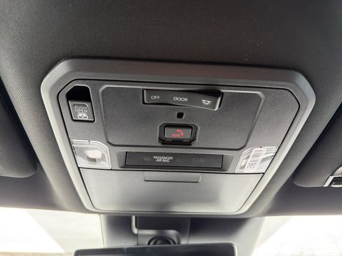 New 2026 Toyota Tundra Limited AWD/4WD image 16