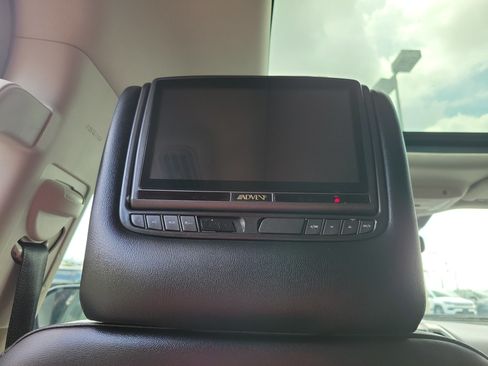 Used 2018 Ford Expedition Platinum RWD image 9