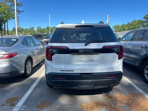 Used 2021 GMC Acadia SLT w/ Elevation Edition image 3