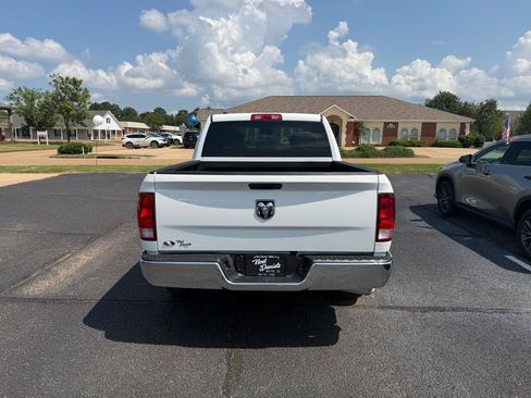 Used 2021 RAM 1500 Classic SLT RWD image 12