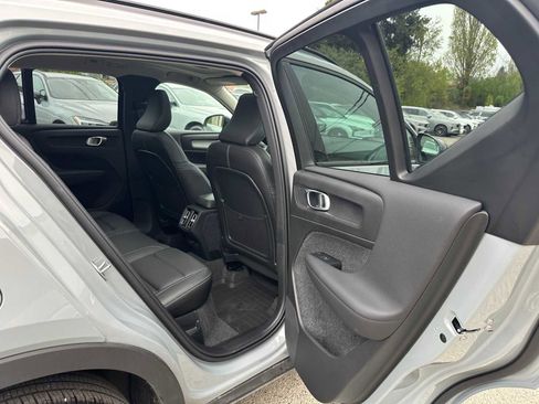 Used 2026 Volvo XC40 B5 Ultra w/ Climate Package AWD/4WD image 13