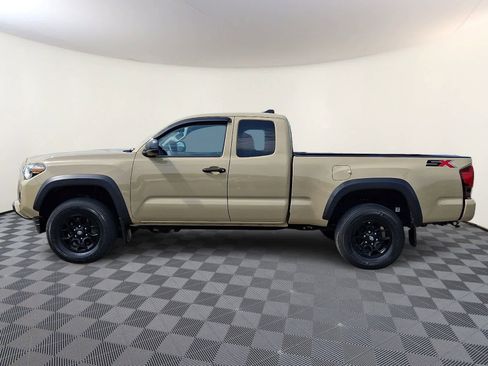 Certified 2020 Toyota Tacoma SR w/ SX Package AWD/4WD image 10