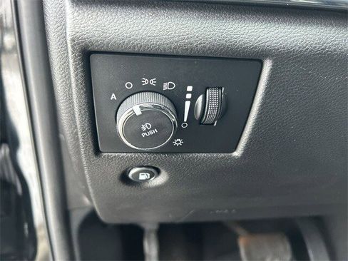 Certified 2021 Jeep Grand Cherokee Limited image 17