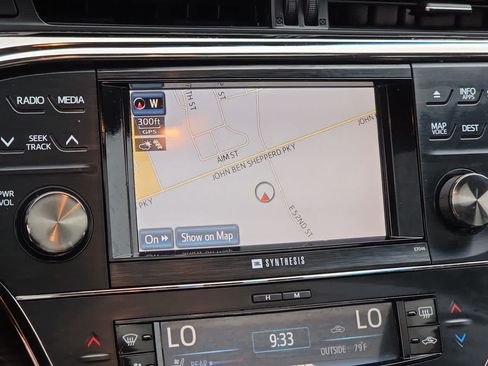 Used 2013 Toyota Avalon Limited FWD image 24