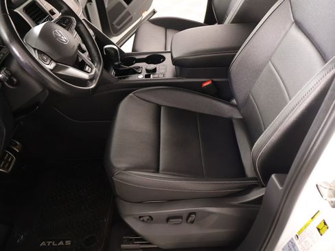 Used 2021 Volkswagen Atlas Cross Sport SE AWD/4WD image 11