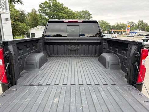 Used 2025 Chevrolet Silverado 1500 RST AWD/4WD image 12