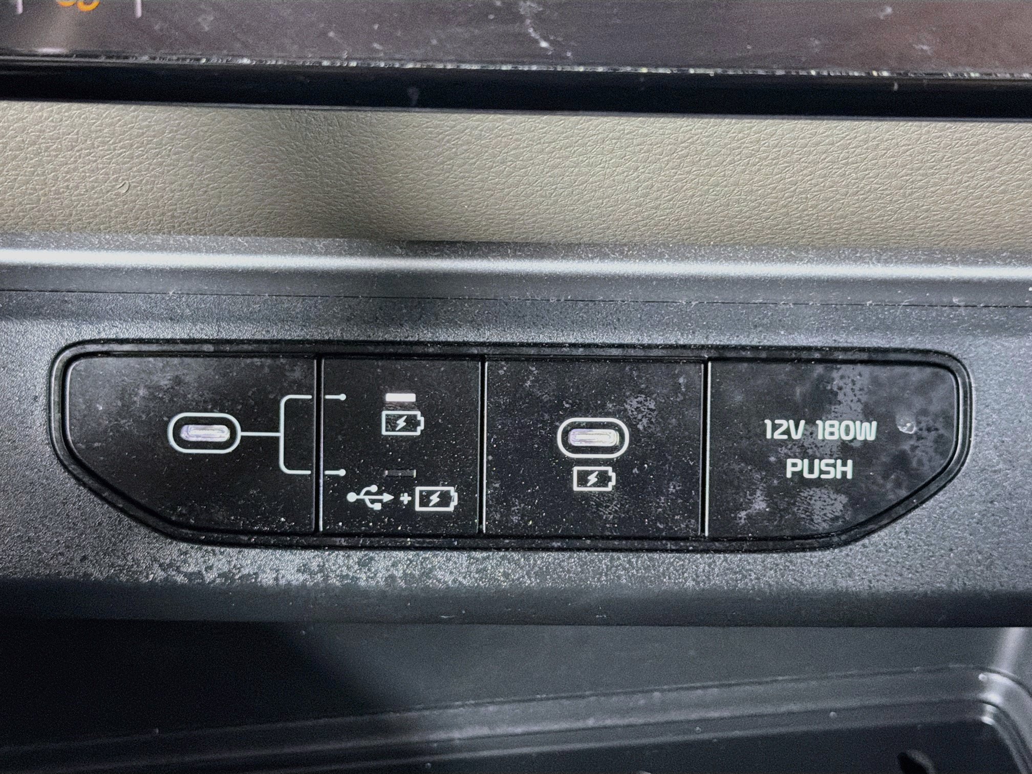 Used 2026 Kia Carnival FWD image 26