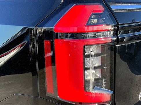 New 2026 Nissan Armada SL image 12