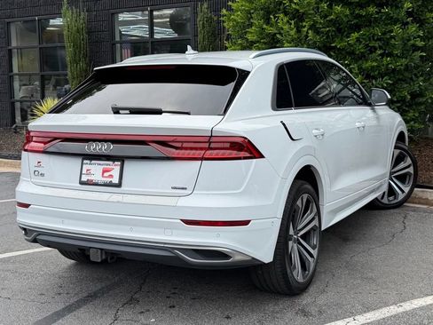 Used 2019 Audi Q8 Prestige w/ Luxury Package AWD/4WD image 12