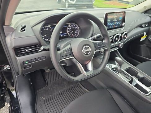 Certified 2025 Nissan Sentra SV FWD image 15