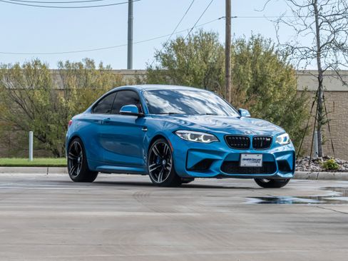 Used 2018 BMW M2 image 2