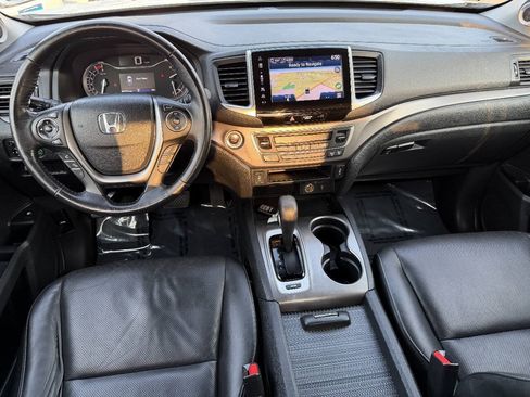 Used 2017 Honda Ridgeline RTL-T image 25