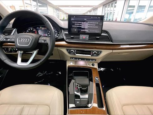 Certified 2024 Audi Q5 2.0T Premium image 16
