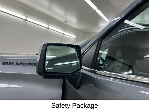 Used 2020 Chevrolet Silverado 1500 LTZ w/ LTZ Plus Package AWD/4WD image 20