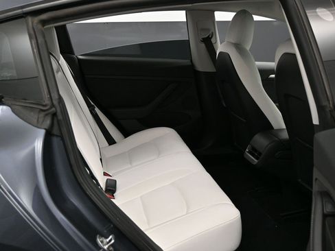 Used 2023 Tesla Model 3 Performance image 37