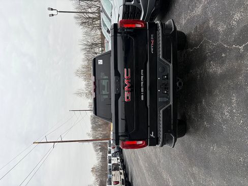 Used 2023 GMC Sierra 1500 AT4X image 3