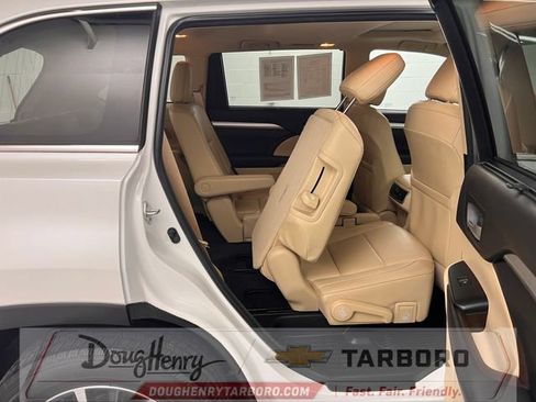 Used 2018 Toyota Highlander XLE FWD image 40