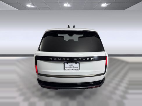 Used 2025 Land Rover Range Rover SE AWD/4WD image 10