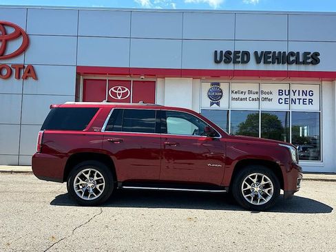 Used 2019 GMC Yukon SLT w/ Open Road Package AWD/4WD image 7